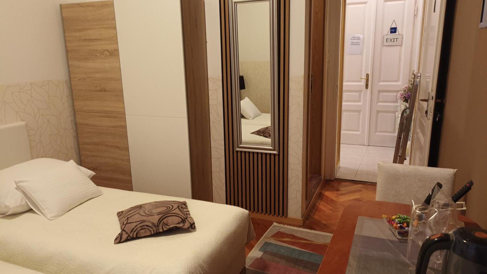 Guesthouse Vrlic سبليت المظهر الخارجي الصورة